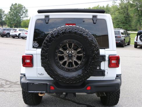 Used 2022 Jeep Wrangler Unlimited Rubicon w/ Trailer Tow Package AWD/4WD image 4