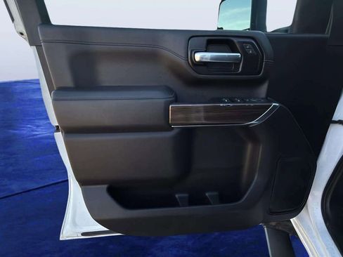 Used 2023 Chevrolet Silverado 2500 LT w/ Convenience Package image 17