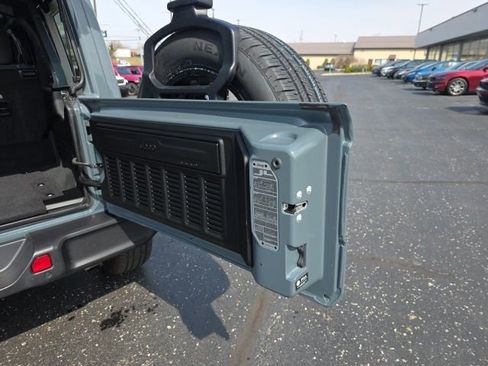 Used 2025 Jeep Wrangler Unlimited Sahara w/ Safety Group image 55