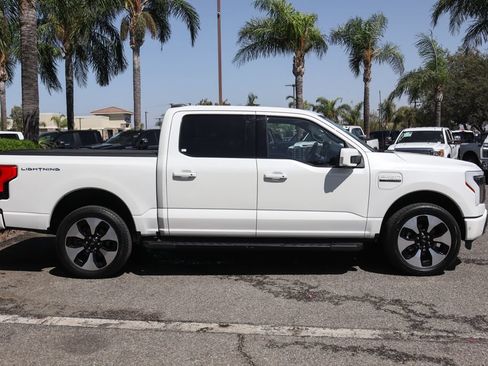 Used 2022 Ford F150 Lightning Platinum AWD/4WD image 10