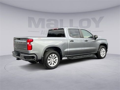 Used 2022 Chevrolet Silverado 1500 Custom w/ Safety Confidence Package image 5
