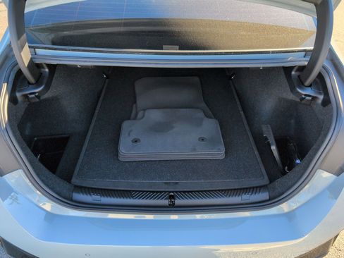 Used 2024 BMW 530i w/ M Sport Package image 32