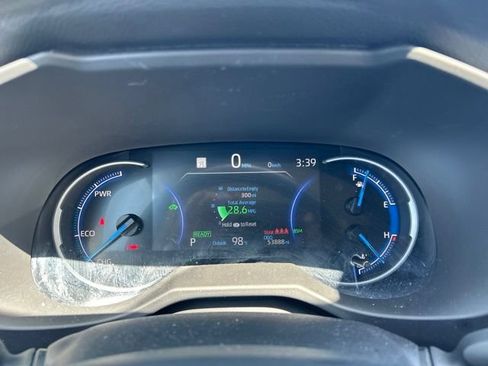 Used 2025 Toyota RAV4 XLE AWD/4WD image 13