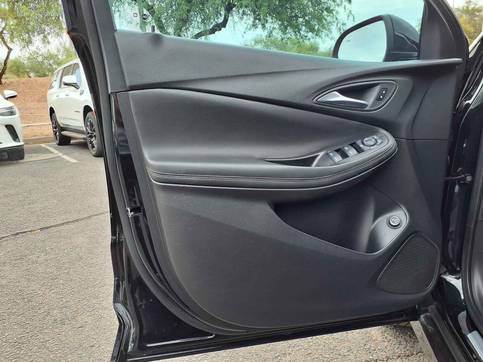 Used 2023 Buick Encore GX Select w/ Sport Touring Package FWD image 18