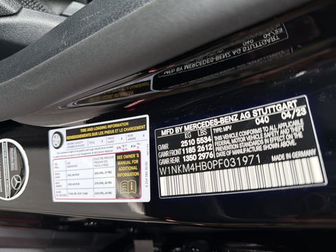 Used 2023 Mercedes-Benz GLC 300 4MATIC image 29