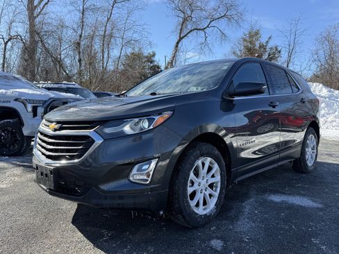 Used 2019 Chevrolet Equinox LT image 1