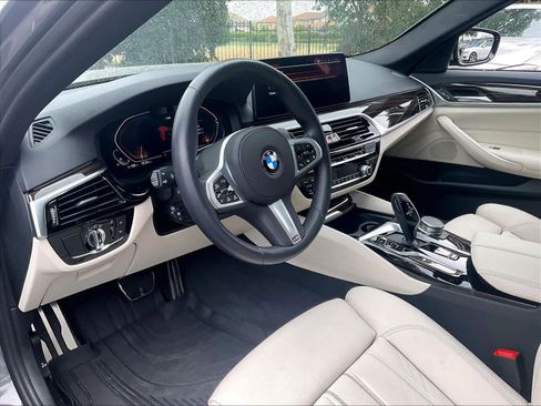 Used 2022 BMW 540i w/ M Sport Package RWD image 15
