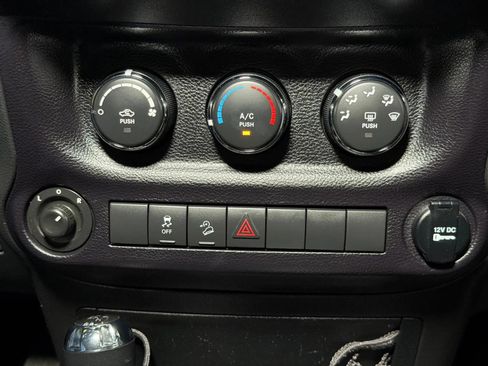 Used 2014 Jeep Wrangler Sport w/ Quick Order Package 24S AWD/4WD image 28