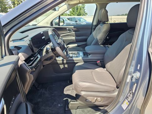 New 2027 Kia Carnival SX w/ Dark Edition Package FWD image 23