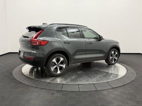 New 2026 Volvo XC40 B5 Plus w/ Protection Package Premier image 7