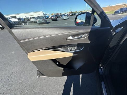 Used 2024 Cadillac XT4 Luxury image 23