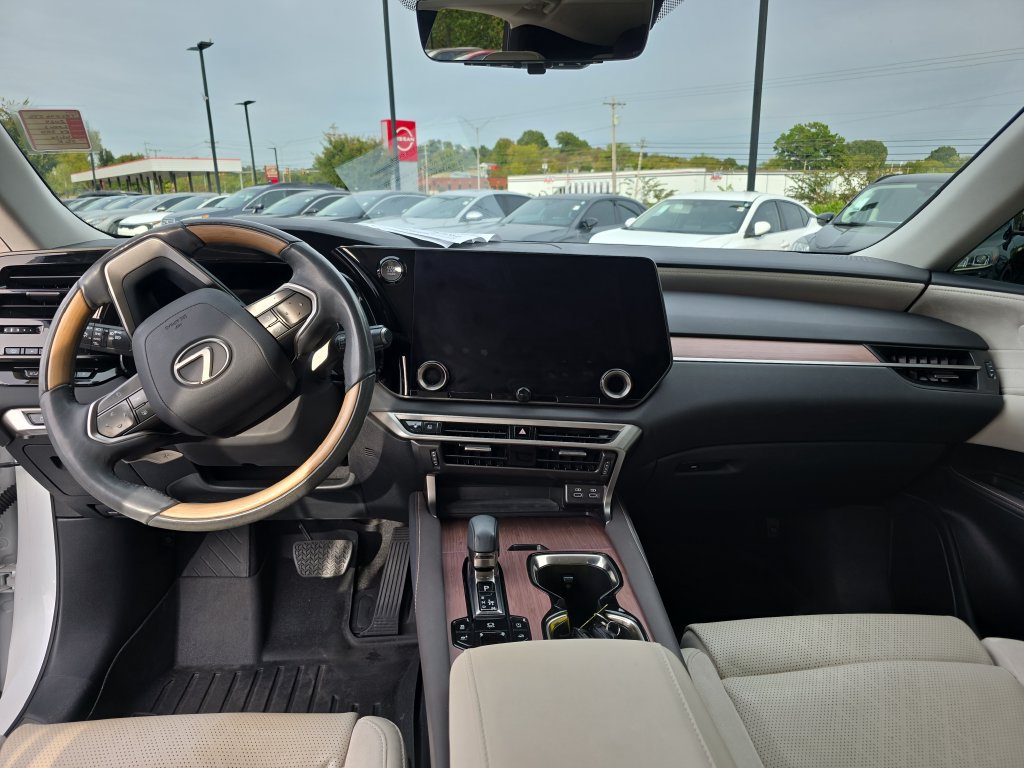 Used 2024 Lexus RX 350 AWD w/ Convenience Package image 21