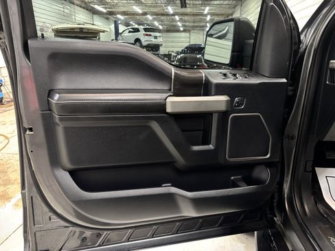 Used 2018 Ford F150 Raptor w/ Equipment Group 802A Luxury image 11