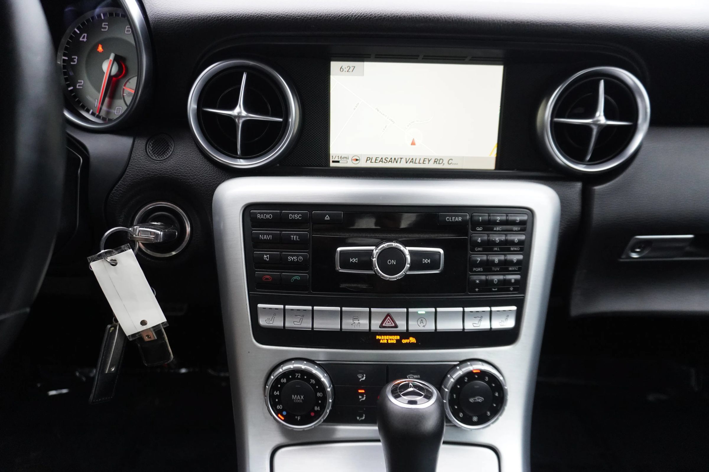 Used 2015 Mercedes-Benz SLK 350 image 17