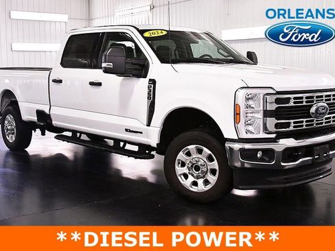 Used 2024 Ford F350 XLT image 1
