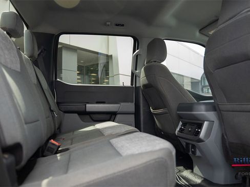 Used 2023 Ford F250 XLT w/ FX4 Off-Road Package image 14