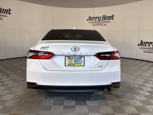 Used 2021 Toyota Camry LE FWD image 7