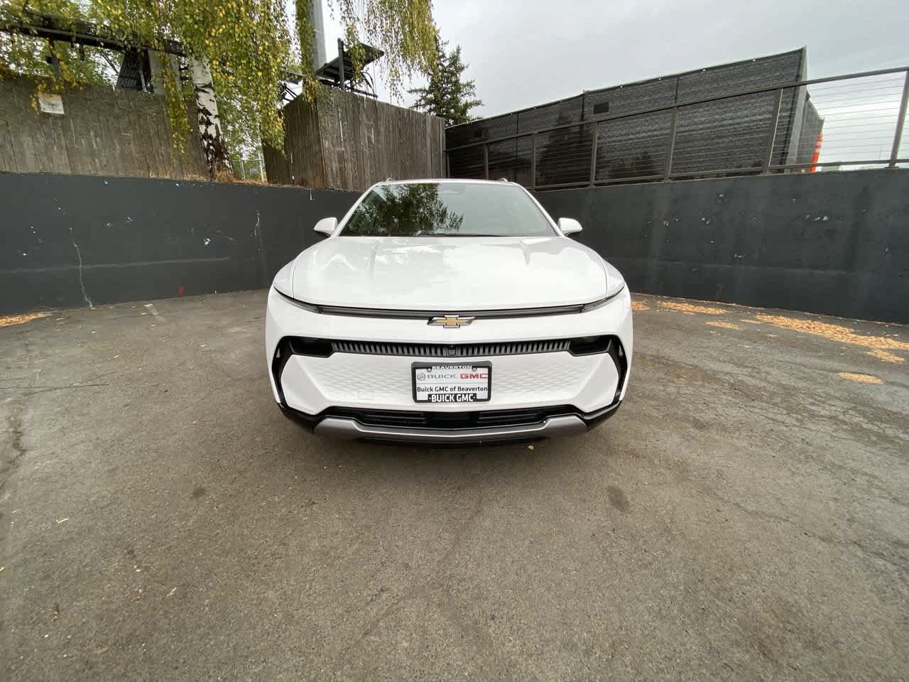 Used 2024 Chevrolet Equinox EV LT AWD/4WD image 9