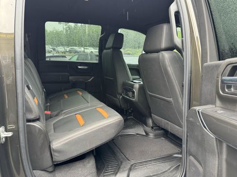 Used 2022 GMC Sierra 2500 AT4 w/ AT4 Preferred Package AWD/4WD image 21