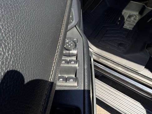 Used 2021 Ford Expedition Limited AWD/4WD image 13