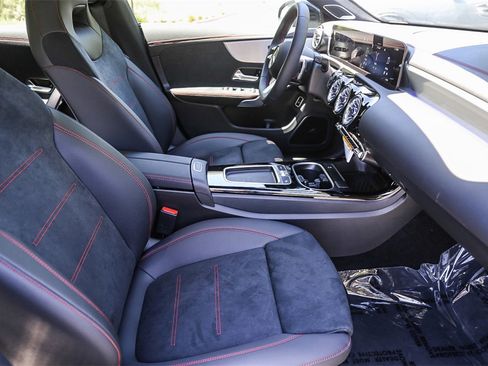 New 2025 Mercedes-Benz CLA 250 image 19