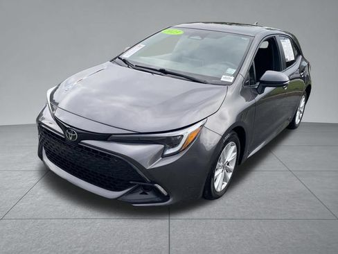 Used 2023 Toyota Corolla SE FWD image 2