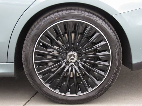 Certified 2024 Mercedes-Benz E 350 4MATIC Sedan image 37