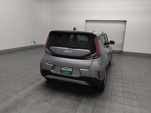 Used 2025 Kia Soul LX w/ LX Technology Package image 7