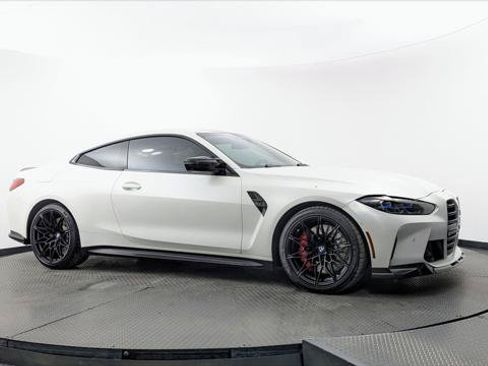 Used 2022 BMW M4 Competition w/ M Carbon Exterior Package RWD image 11
