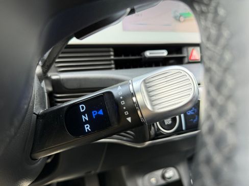 Used 2024 Hyundai Ioniq 5 SEL image 17