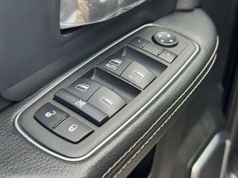 Used 2022 RAM 2500 Laramie AWD/4WD image 22