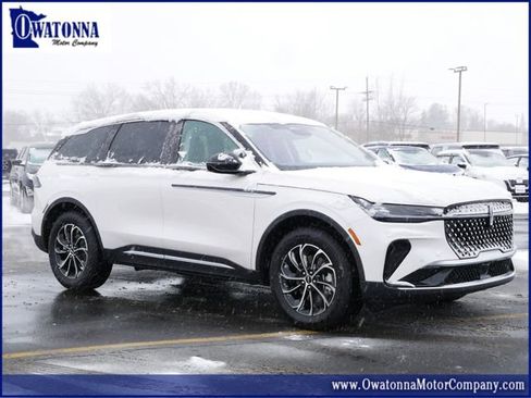 New 2026 Lincoln Nautilus Premier image 1