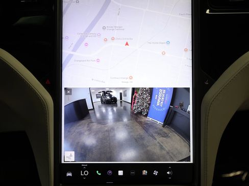 Used 2020 Tesla Model X image 72