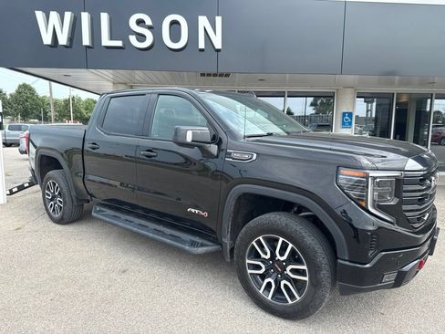 Certified 2024 GMC Sierra 1500 AT4 w/ AT4 Premium Package AWD/4WD image 1