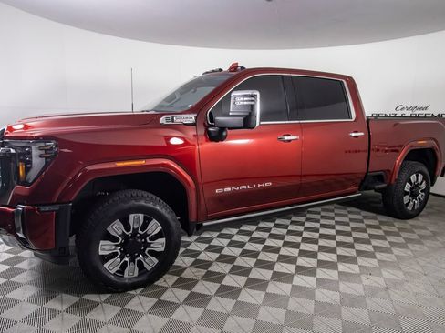 Used 2024 GMC Sierra 2500 Denali w/ Denali Reserve Package AWD/4WD image 7