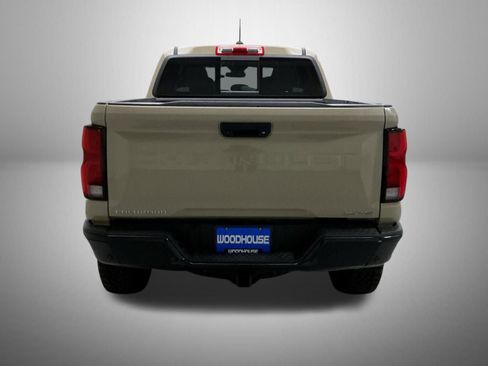 Used 2024 Chevrolet Colorado ZR2 w/ Technology Package image 6