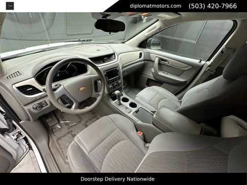 Used 2017 Chevrolet Traverse LS AWD/4WD image 15