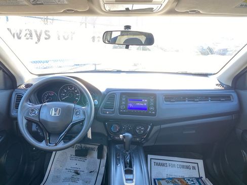 Used 2022 Honda HR-V LX image 19