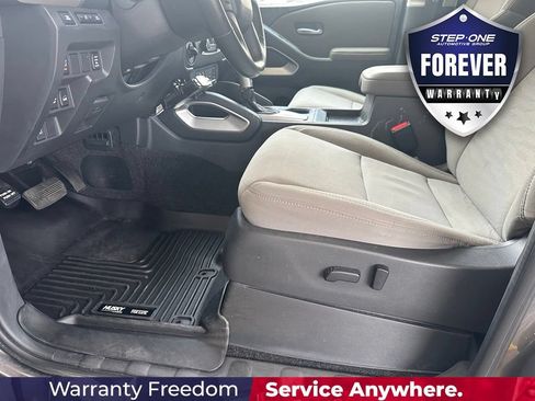 Used 2022 Nissan Frontier SV AWD/4WD image 13