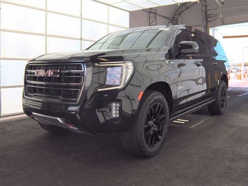Used 2023 GMC Yukon XL AT4 w/ AT4 Premium Package AWD/4WD image 1