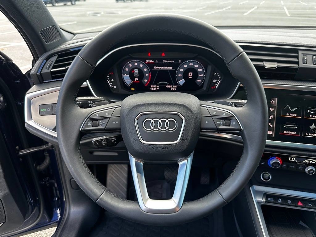 Used 2025 Audi Q3 2.0T Premium AWD/4WD image 13