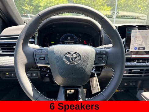 Used 2026 Toyota Camry SE w/ Convenience Package FWD image 16