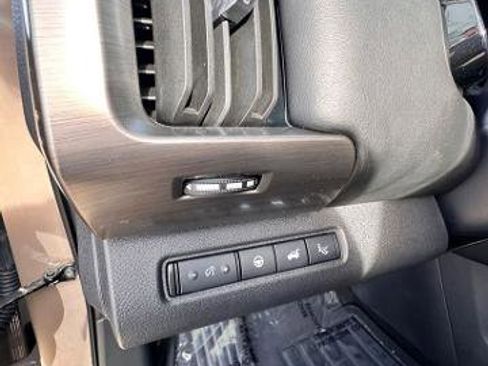 Certified 2024 Nissan Pathfinder Platinum image 25