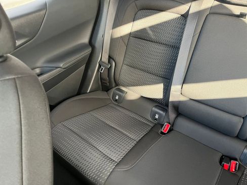 Used 2025 Chevrolet Equinox LT image 39