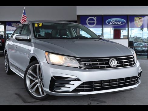 Used 2017 Volkswagen Passat 1.8T R-Line image 1