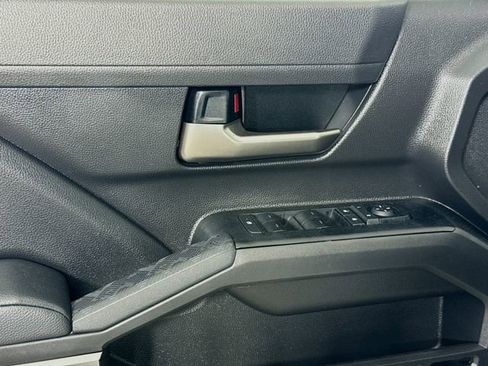 Certified 2025 Toyota Tacoma TRD Sport AWD/4WD image 13