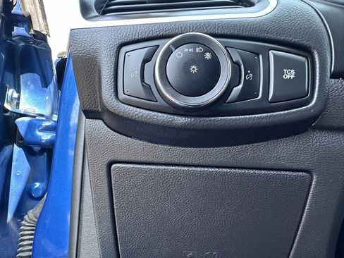 Used 2023 Ford Edge SEL image 5