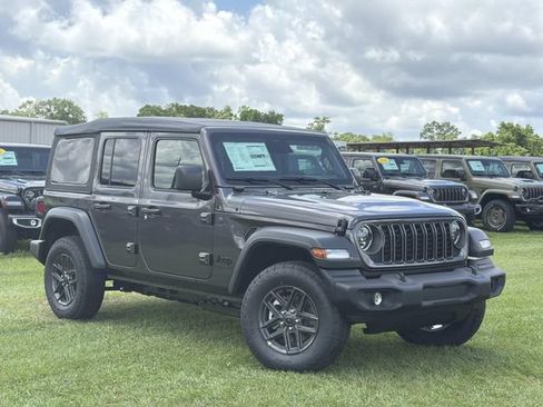New 2026 Jeep Wrangler Unlimited Sport AWD/4WD image 17