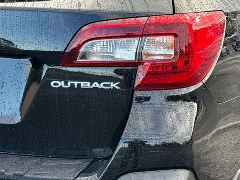 Used 2018 Subaru Outback 2.5i Touring w/ Popular Package #3 AWD/4WD image 31