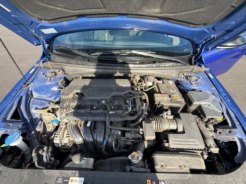 Used 2025 Hyundai Elantra Sport FWD image 31